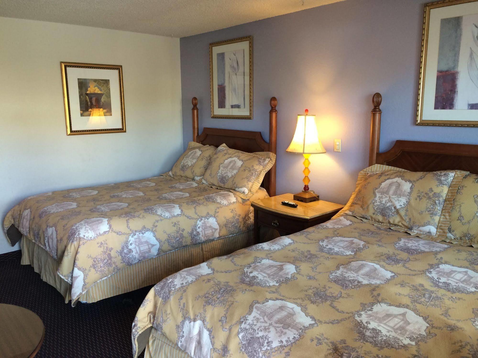 Pacific Inn Гроувър Бийч Екстериор снимка