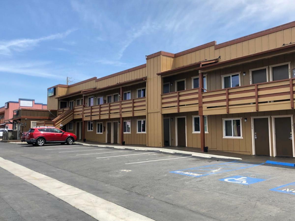 Pacific Inn Гроувър Бийч Екстериор снимка